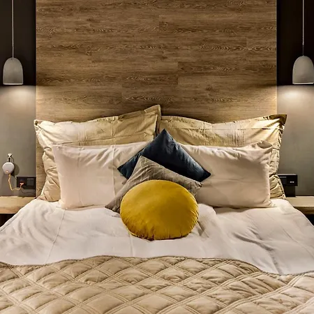 Canyon Hotel 3*